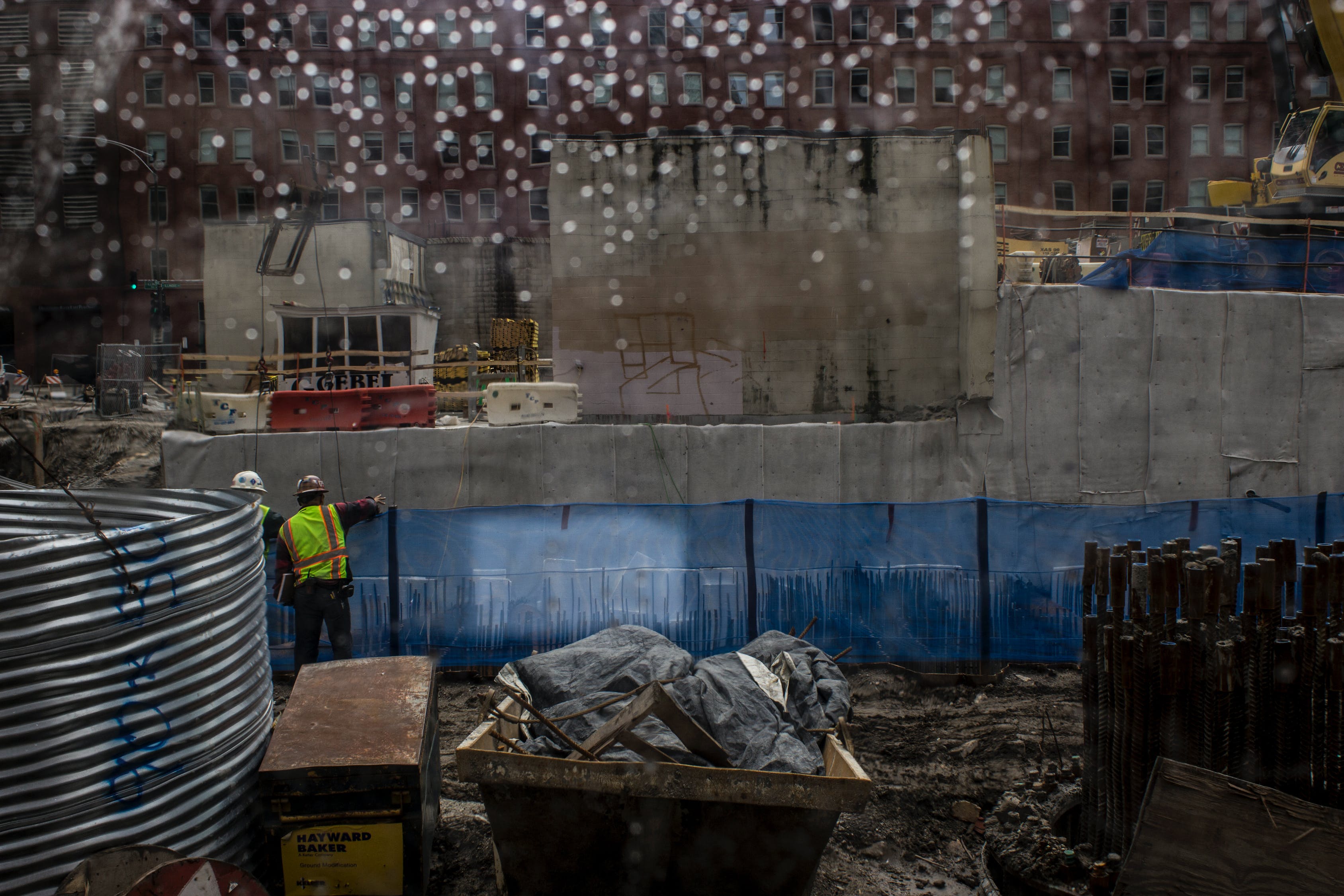 鋼結(jié)構(gòu)環(huán)氧富鋅底漆涂裝注意事項