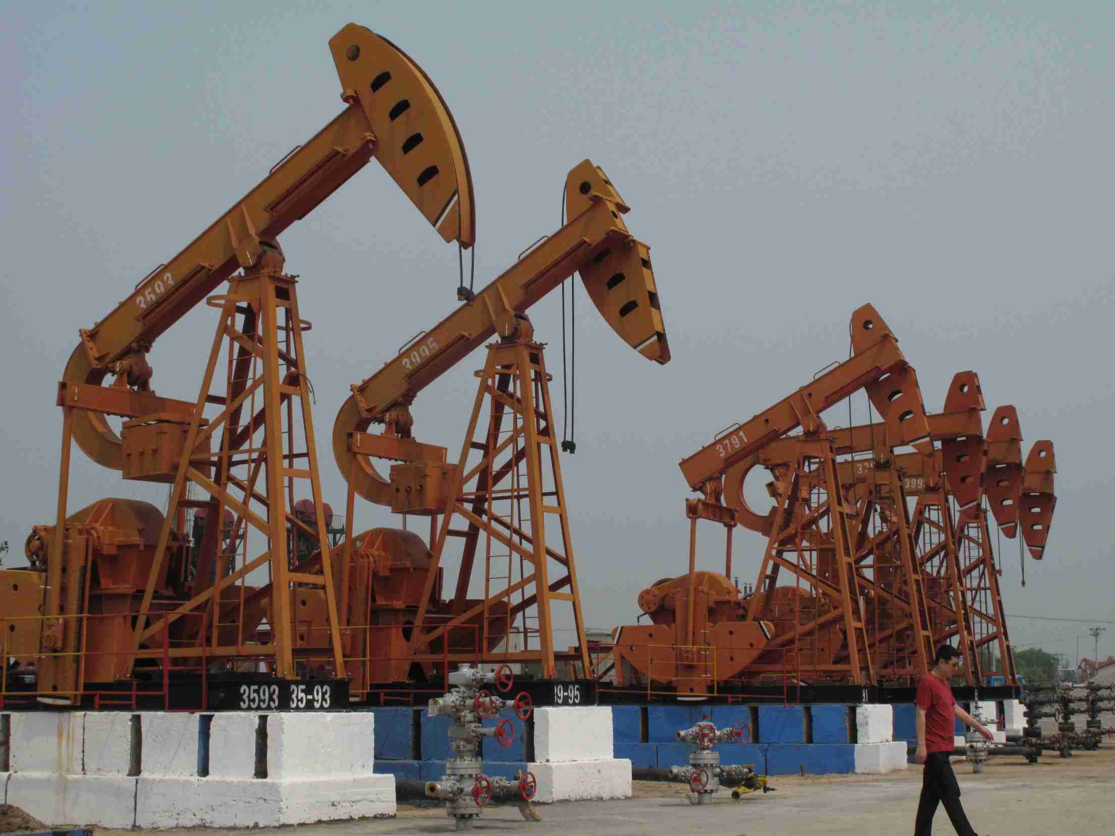 1624949151529641.jpg 環(huán)氧富鋅底漆+環(huán)氧云鐵中間漆+脂肪族聚氨酯面漆0.jpg